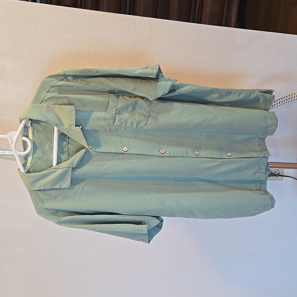 Men's 100% silk Tommy Bahama shirt